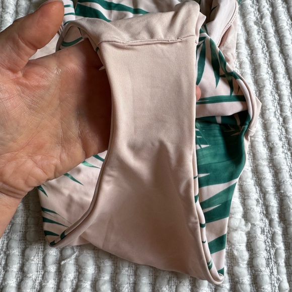 Aerie One Piece Swimsuit in a Dusty Pink & Green Tropical Leaf Print Low Back, L - Picture 9 of 14